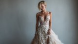 Frau in Brautkleid. (KI-generiert)