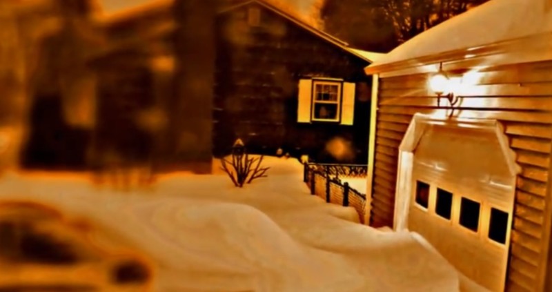Amerikanische Häuser, tief verschneit.